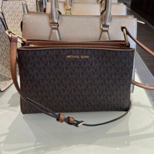 Michael Kors Trisha logo crossbody